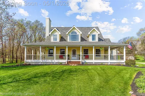 3983 Wing Dr, Pinckney, MI 48169