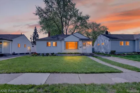 31325 Sheridan St, Garden City, MI 48135