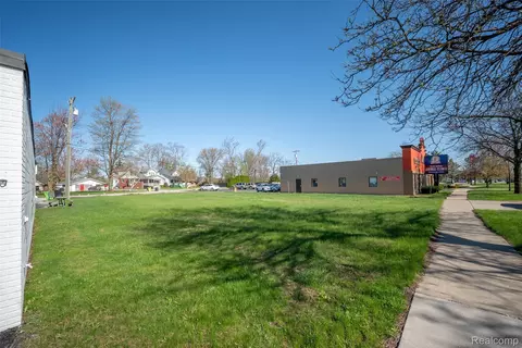27200 Telegraph, Flat Rock, MI 48134 photo 10