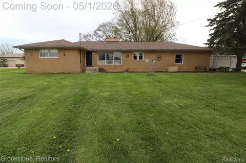 2595 Yargerville Rd, La Salle, MI 48145