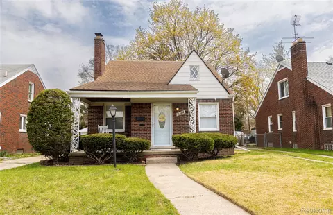 11382 Rossiter St, Detroit, MI 48224