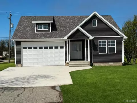399 Grindstone Rd, Port Austin, MI 48467