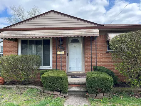 28810 Townley St, Madison Heights, MI 48071