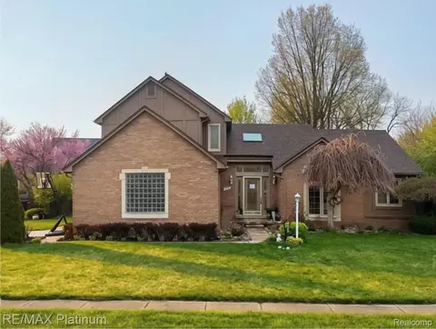 14751 Ashton Ln, Shelby Township, MI 48315