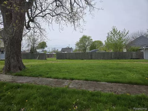 00000 Ziegler St, Taylor, MI 48180