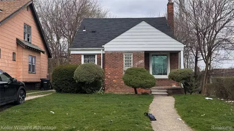 9526 E Littlefield St N, Detroit, MI 48227