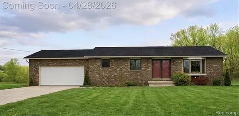 3480 Clearwater Dr, Davison, MI 48423