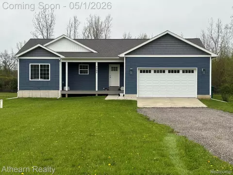 7395 Baldwin Rd, Swartz Creek, MI 48473
