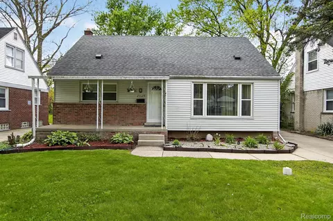 23125 Church St, Oak Park, MI 48237
