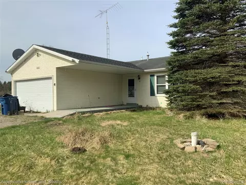 1164 S Mcardle Rd, Tawas, MI 48763