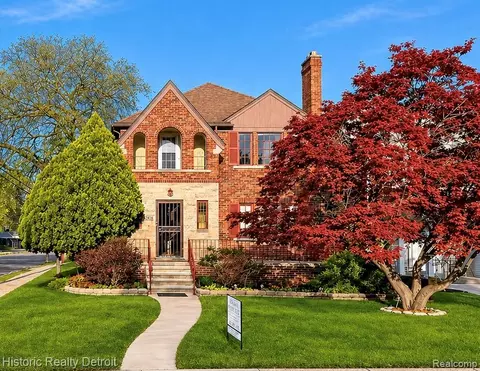 17416 Indiana St, Detroit, MI 48221