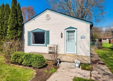 51380 Ashley St, New Baltimore, MI 48047
