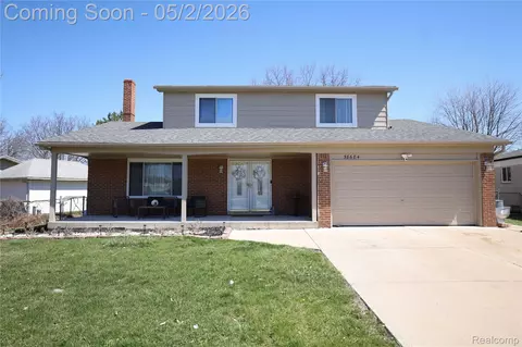 38684 Pinebrook Dr, Sterling Heights, MI 48310