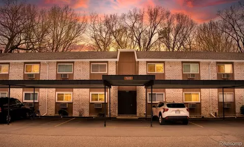 7600 Woodview St #2, Westland, MI 48185