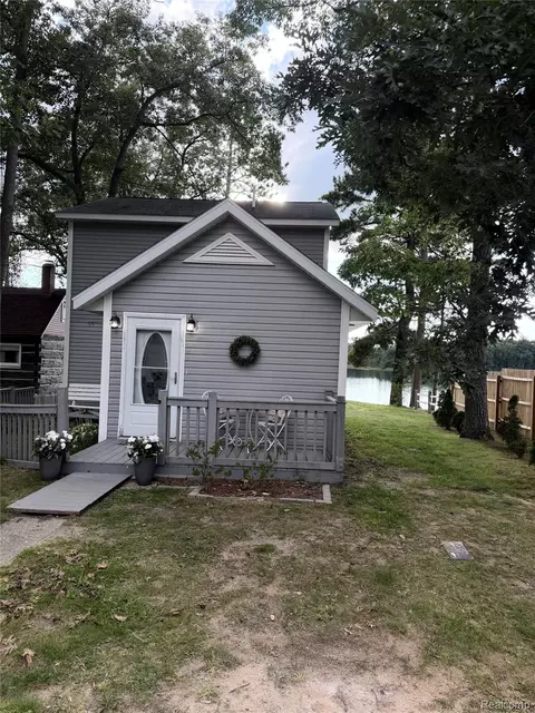 2779 Horseshoe Lake Rd, Foster, MI 48661
