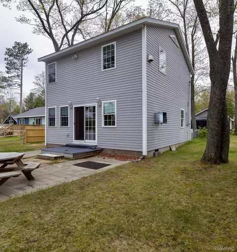 2779 Horseshoe Lake Rd, Foster, MI 48661