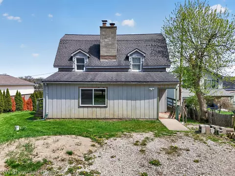 6354 Bennett Lake Rd, Deerfield, MI 48430