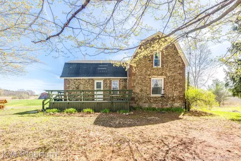 6674 Welch Rd, Yale, MI 48097