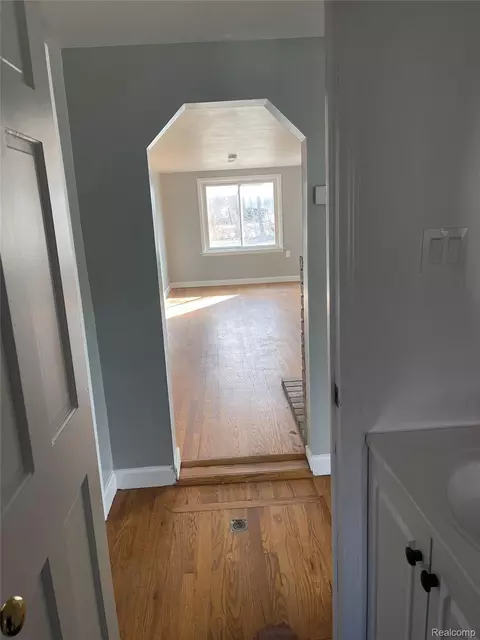 Entry Way - 8285 Pilgrim, Washington, MI 48094 photo 1 of 1