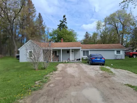8285 Pilgrim, Washington, MI 48094