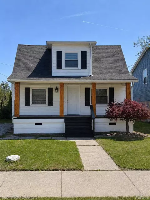 20510 Broadacres St, Clinton Township, MI 48035