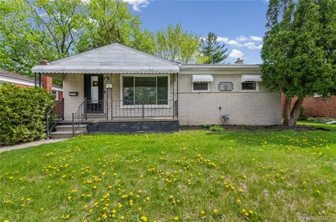 21724 Audrey Ave, Warren, MI 48091