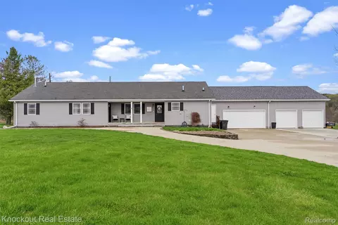 4800 Howell Rd, Marathon, MI 48464