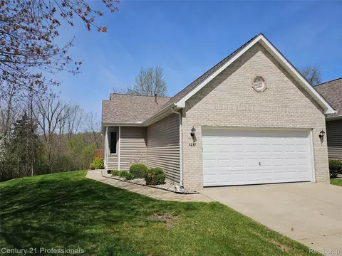 9257 Monica Dr #83, Davison, MI 48423