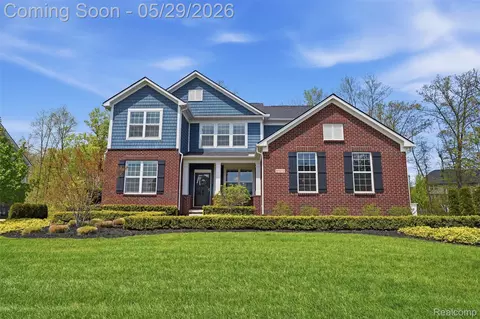 51572 Wales Ct, Lyon, MI 48178