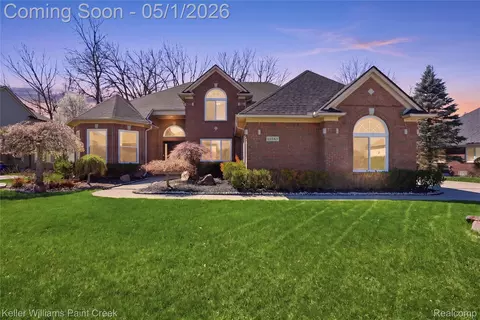 55743 Caesars Dr, Shelby Township, MI 48315