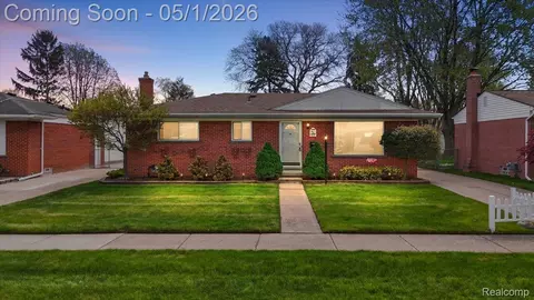 28696 Patricia Ave, Warren, MI 48092