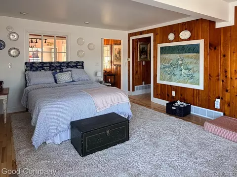 Bedroom - 1849 E Pratt Lake Rd, Sage, MI 48624 photo 6 of 8