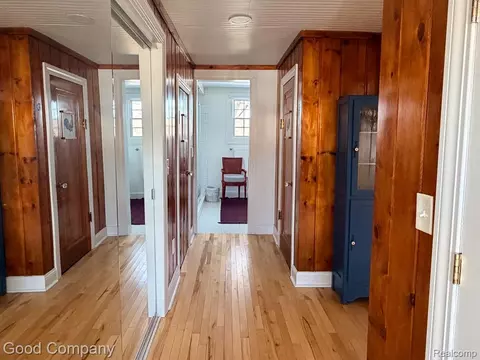 Entry Way - 1849 E Pratt Lake Rd, Sage, MI 48624 photo 2 of 4