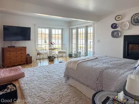 Bedroom - 1849 E Pratt Lake Rd, Sage, MI 48624 photo 2 of 8