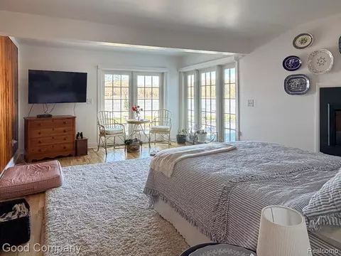 Bedroom - 1849 E Pratt Lake Rd, Sage, MI 48624 photo 3 of 8