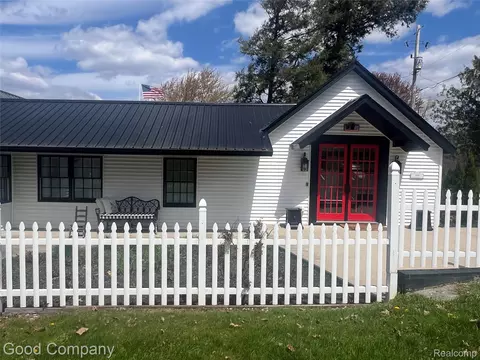 Exterior - 1849 E Pratt Lake Rd, Sage, MI 48624 photo 2 of 10