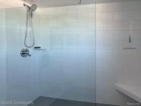 Bath - 1849 E Pratt Lake Rd, Sage, MI 48624 photo 3 of 8