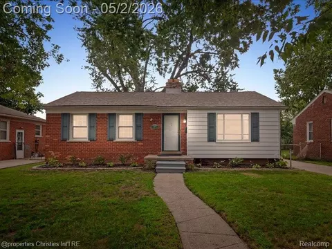 9928 Brookfield St, Livonia, MI 48150