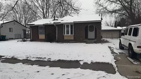 30058 Halecreek St, Romulus, MI 48174