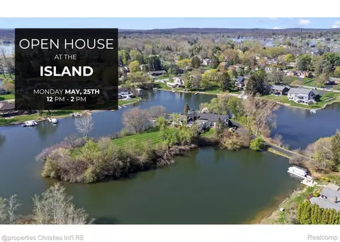 4912 Oakwood Ct, Commerce, MI 48382