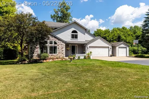 1398 Beaverbrook Dr, Rose, MI 48442