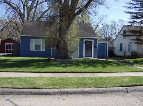 10641 Troy St, Oak Park, MI 48237