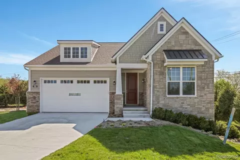 3120 Rose Ln, West Bloomfield, MI 48323