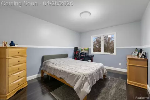 Bedroom - 45021 Riverwoods Dr, Macomb, MI 48044 photo 2 of 4