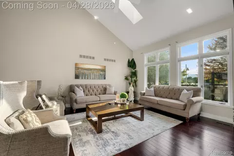 Living - 45021 Riverwoods Dr, Macomb, MI 48044 photo 2 of 2
