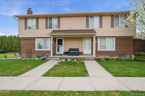 51260 Johns Dr, Chesterfield, MI 48047