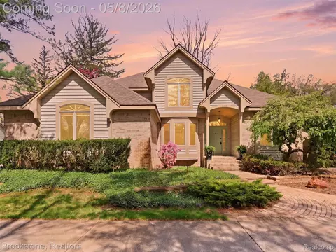 6512 White Lake Rd, Village Of Clarkston, MI 48346