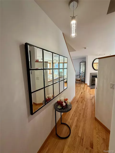 Entry Way - 10655 Beardslee Rd, Perry, MI 48872 photo 1 of 1
