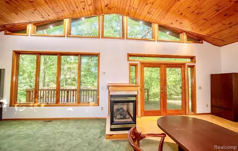 Living - 10655 Beardslee Rd, Perry, MI 48872 photo 2 of 2
