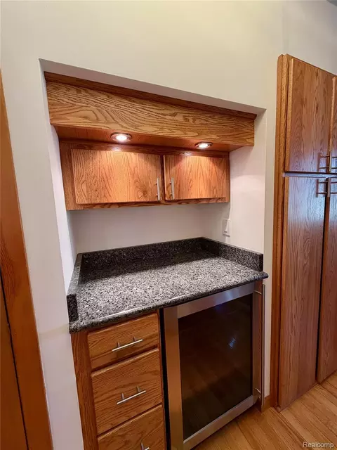Kitchen - 10655 Beardslee Rd, Perry, MI 48872 photo 5 of 5